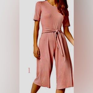 NWOT Pink Woman’s Romper with Attached Front Tie. Size:XL